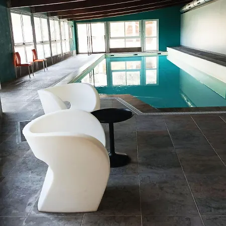 Apartment Duplex T3 A Avec Piscine, Sauna, Terrasse, Et Garage - 6 Pers, 50 M² - Fr-1-165b-23 Jausiers